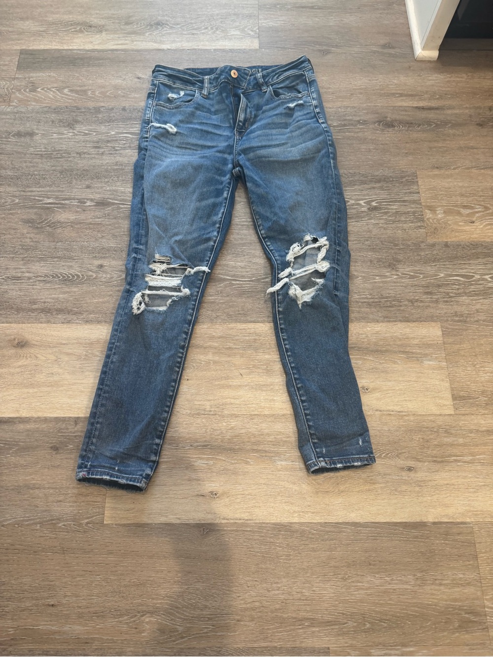 American Eagle Outfitters Distressed Dark Blue Skinny Jeans
